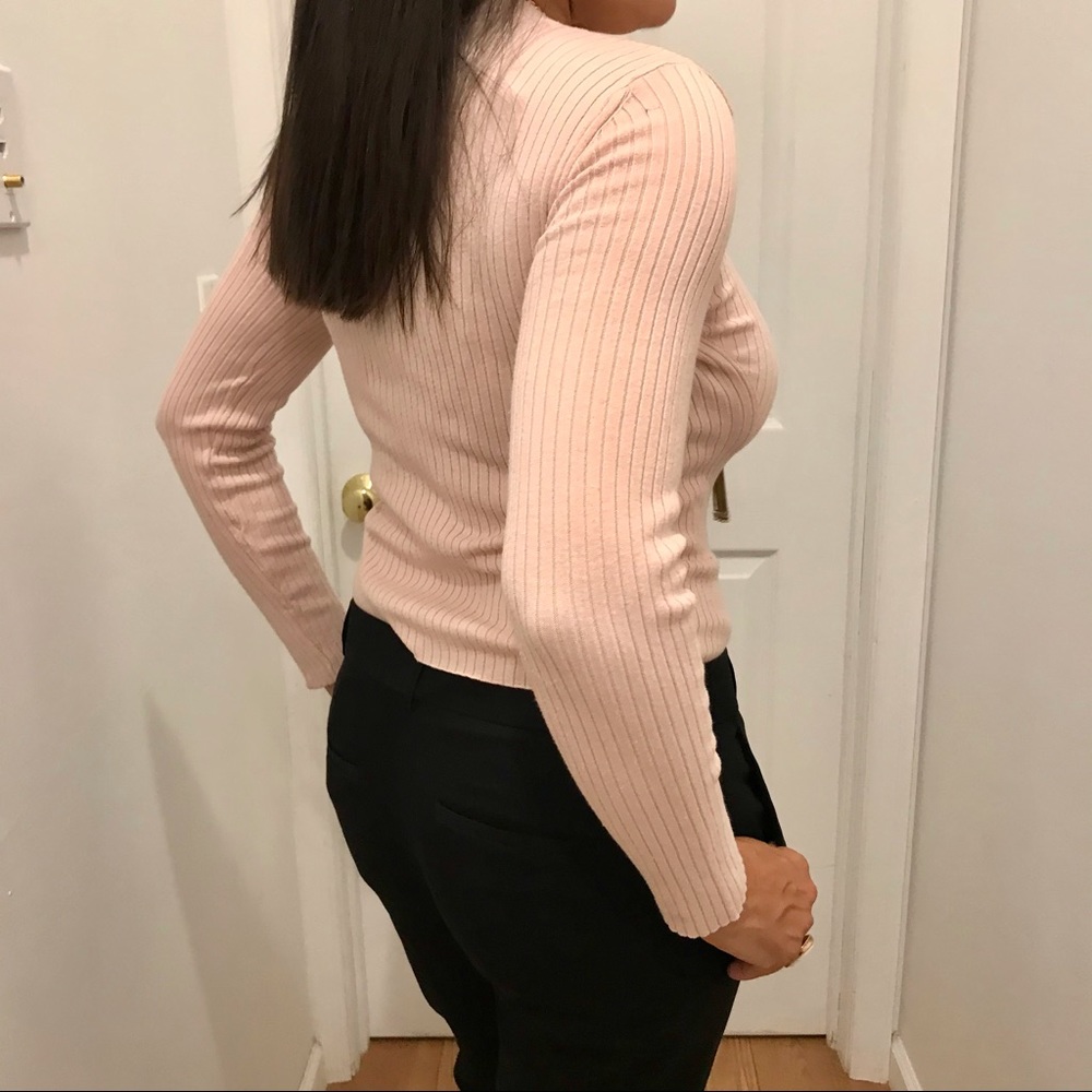 Divided (H&M) blush ribbed crew neck sweater - Picture 4 of 9